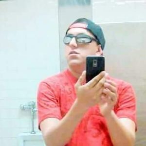 Meet your Posher, Luis
